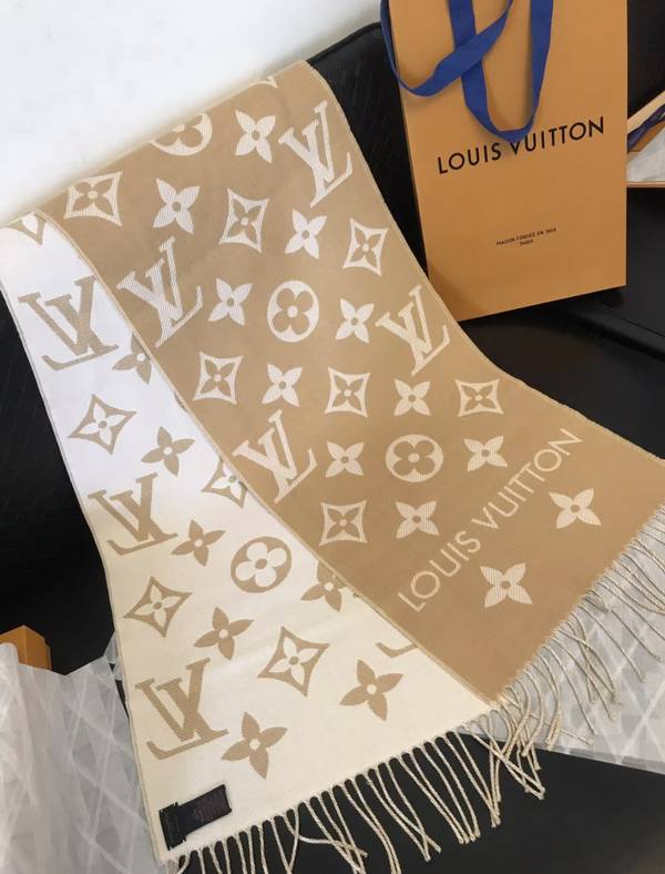 Louis Vuitton Scarf LVC00498